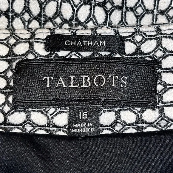 Talbots Chatham style pants, cream & black print, zipper on side, back pockets - Picture 12 of 13